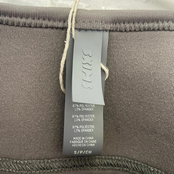 Skims gray rubberized scuba front zip mini skirt - Picture 7 of 11